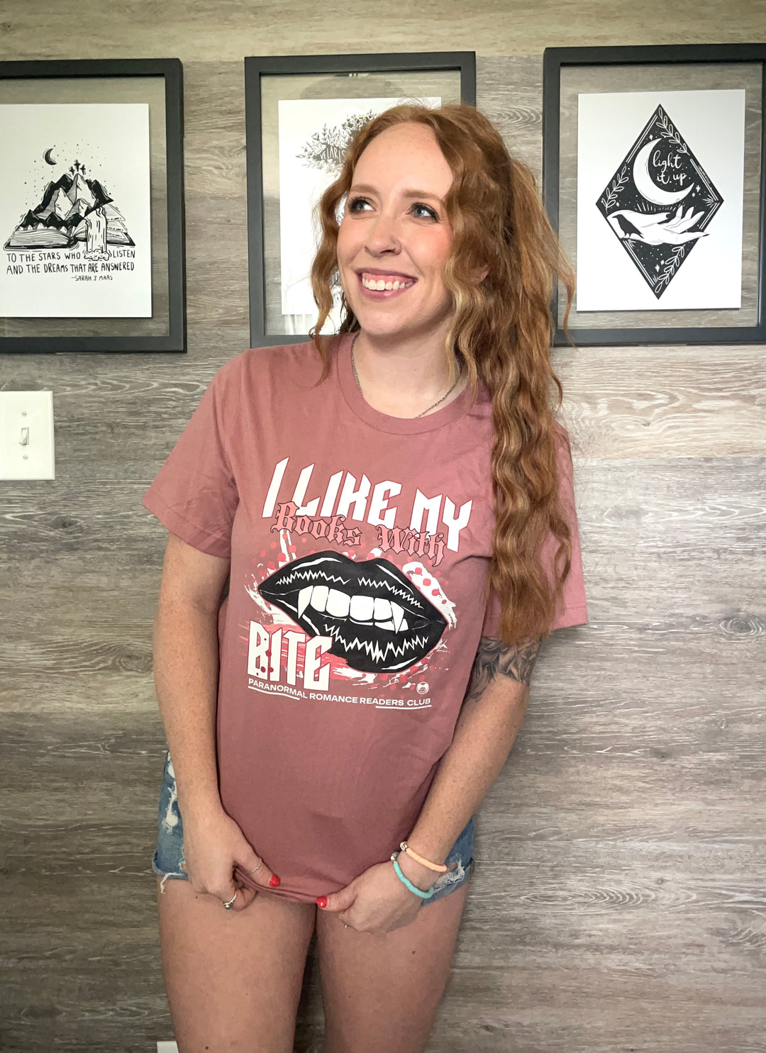 I Like My Books With Bite Unisex T-Shirt